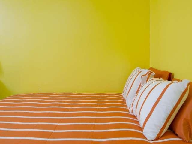 Quarto para alugar em apartamento de 8 quartos em Lisboa