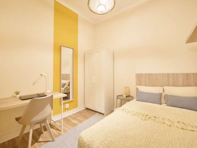 Quarto para alugar em apartamento partilhado de 9 quartos em Lisboa