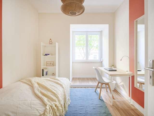 Quarto para alugar em apartamento partilhado de 9 quartos em Lisboa