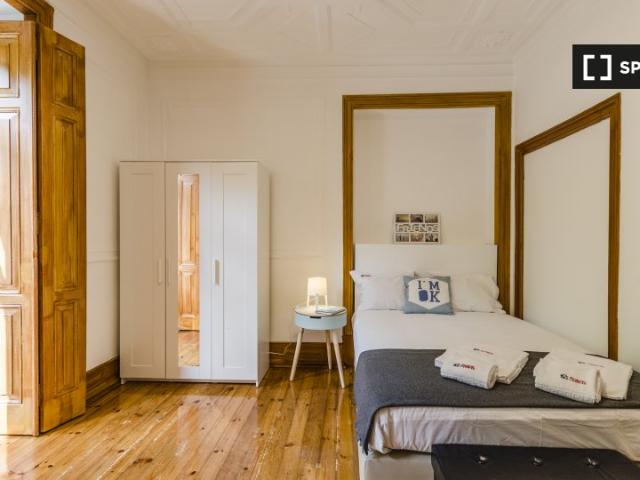 Quarto para alugar em residência com 5 quartos no centro de Lisboa