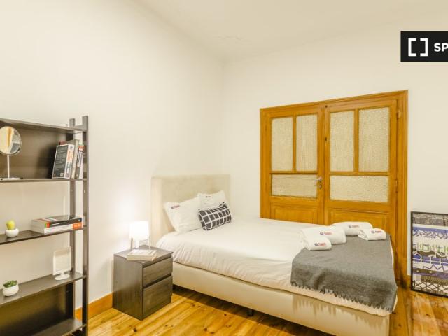 Quarto para alugar em residência com 5 quartos no centro de Lisboa
