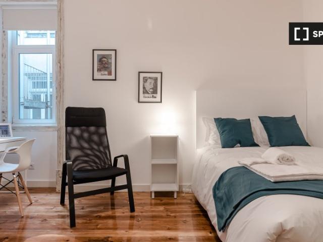 Quarto para alugar em residência com 5 quartos no centro de Lisboa