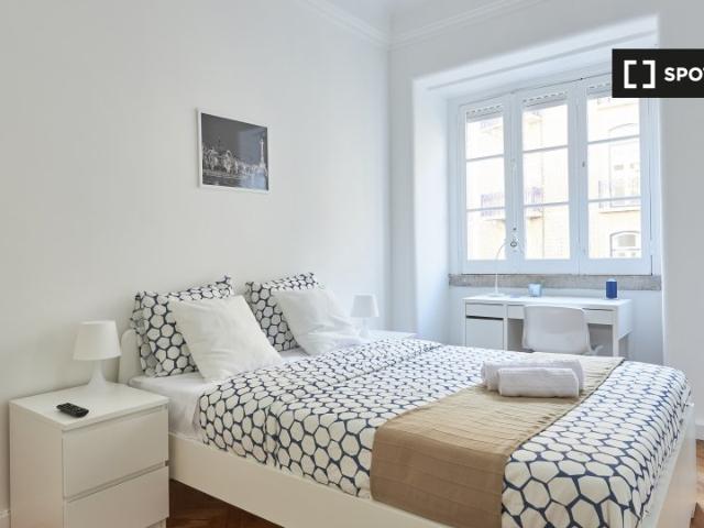 Quarto para alugar em uma residência em Santo António, Lisboa