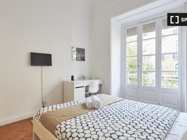 Quarto para alugar em uma residência em Santo António, Lisboa