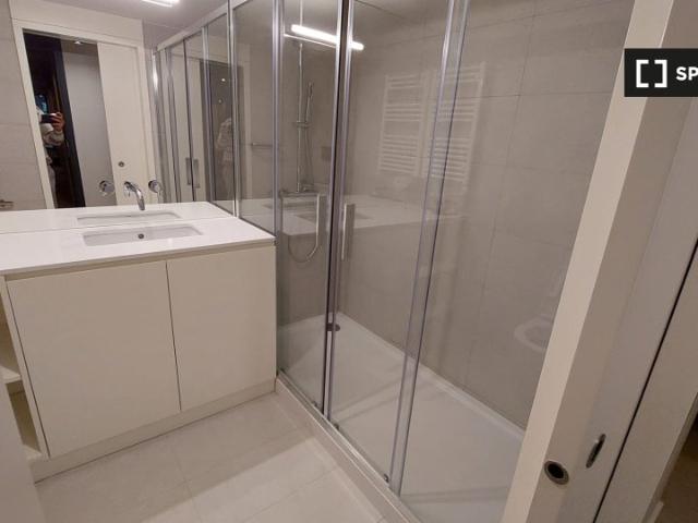 Quarto para alugar numa Guest House no Porto, Portugal