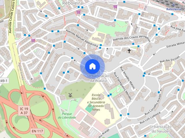 Quarto para estudante sexo feminino metro Reboleira linhazul