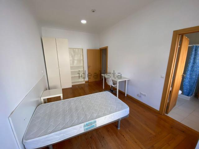 Quarto, Paranhos