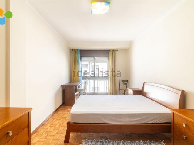 Quarto, Paranhos