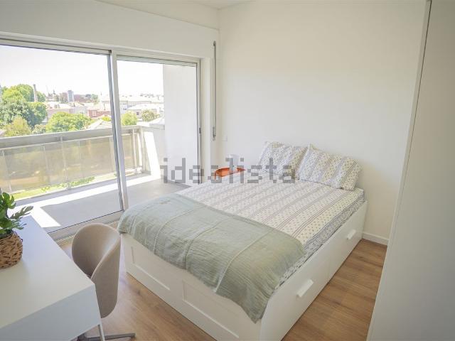 Quarto, Paranhos