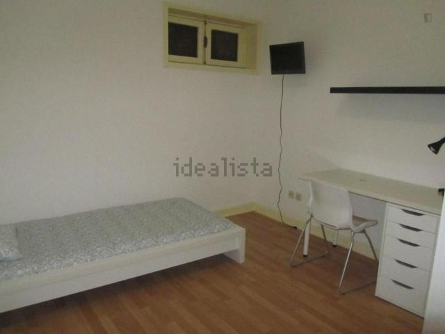 Quarto, Paranhos