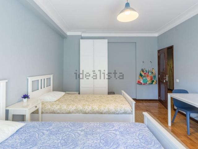 Quarto, Paranhos