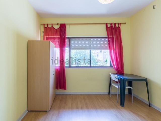 Quarto, Paranhos