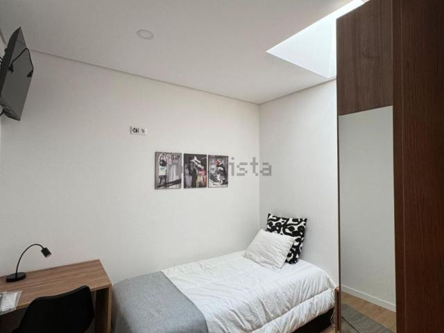 Quarto, Paranhos