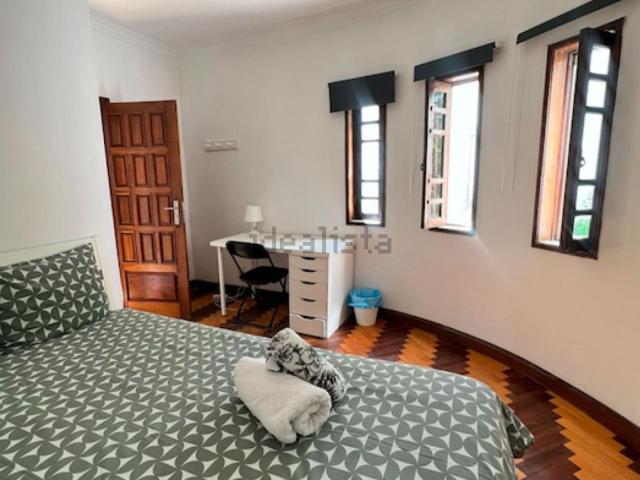 Quarto, Paranhos