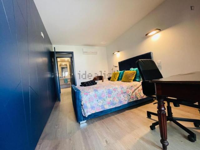 Quarto, Paranhos