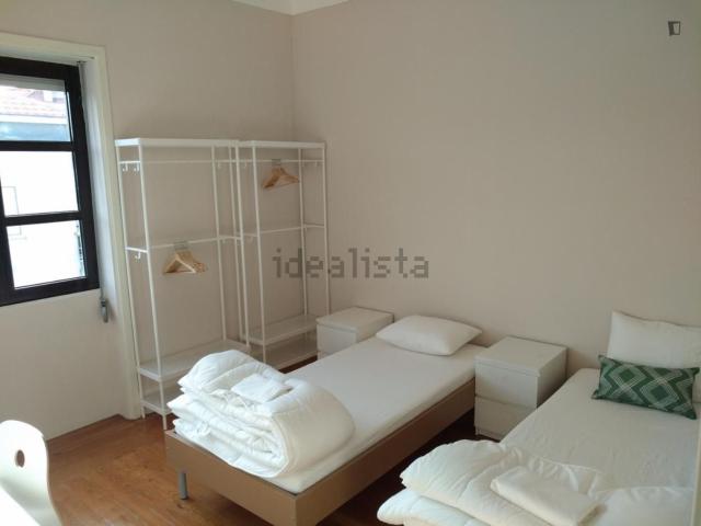 Quarto, Paranhos