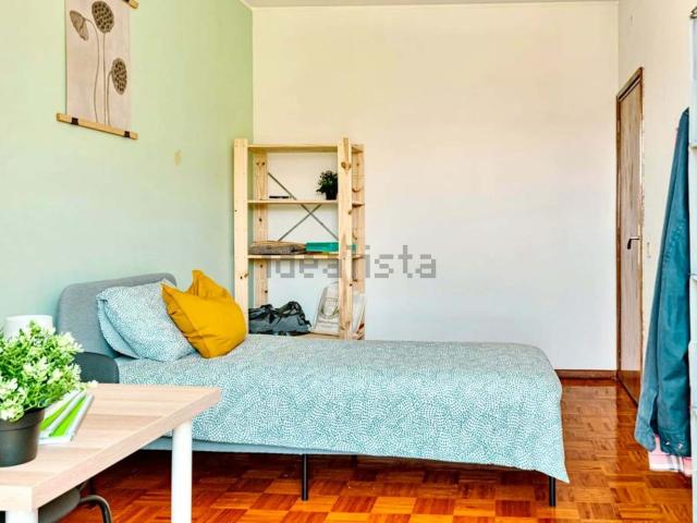 Quarto, Paranhos