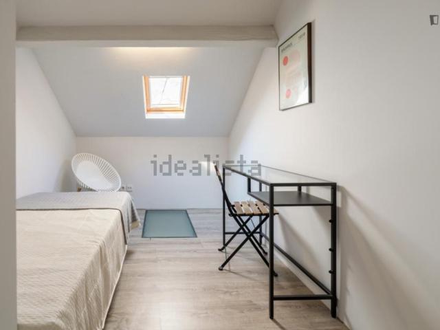 Quarto, Paranhos
