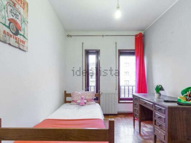 Quarto, Paranhos