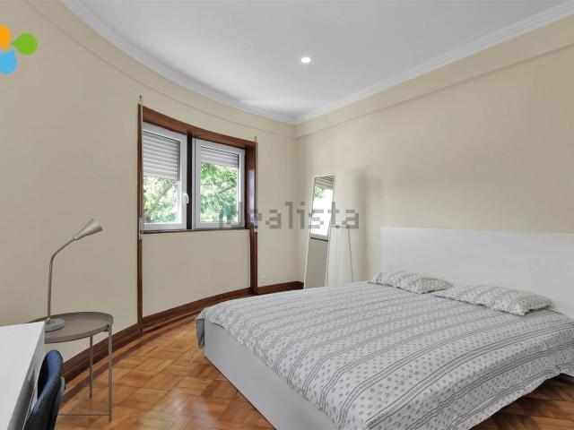 Quarto, Paranhos