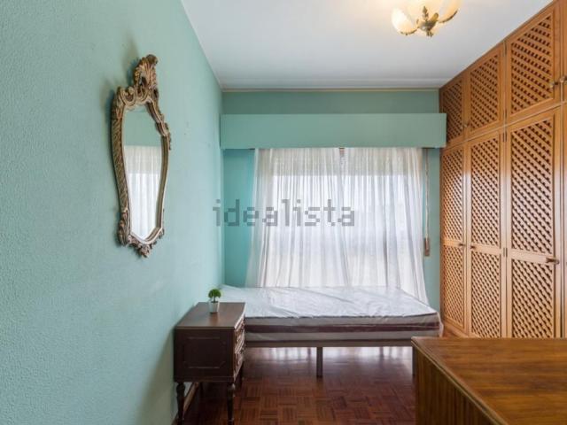 Quarto, Paranhos