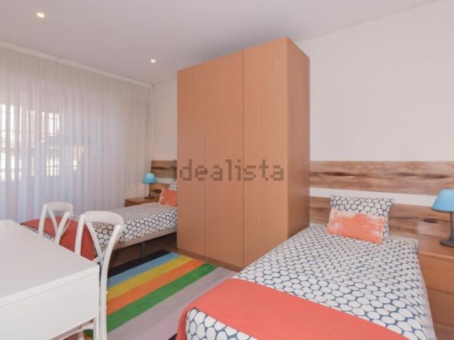 Quarto, Paranhos