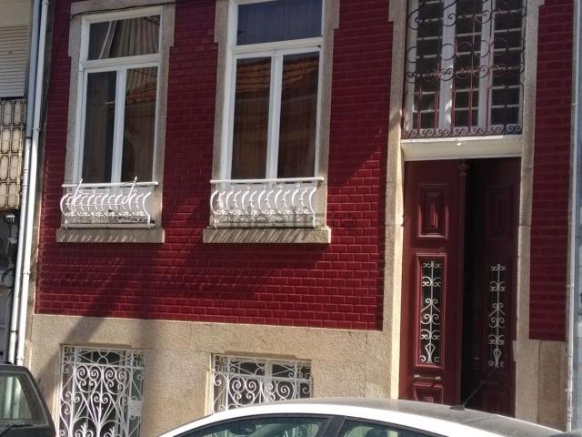 Quarto, Paranhos