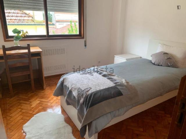 Quarto, Paranhos