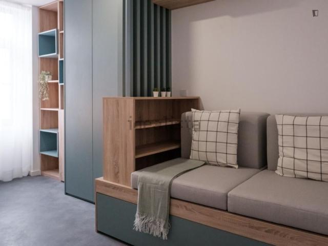 Quarto, Paranhos