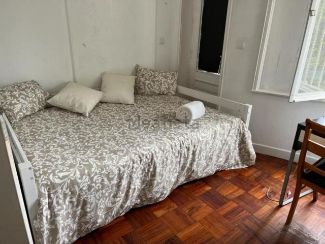 Quarto, Paranhos