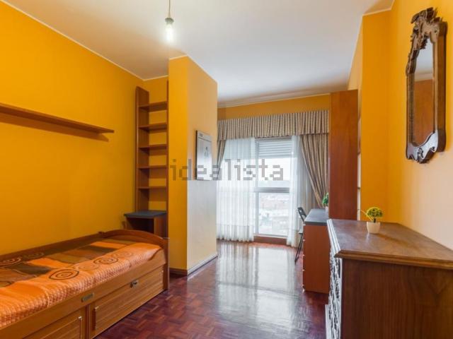 Quarto, Paranhos