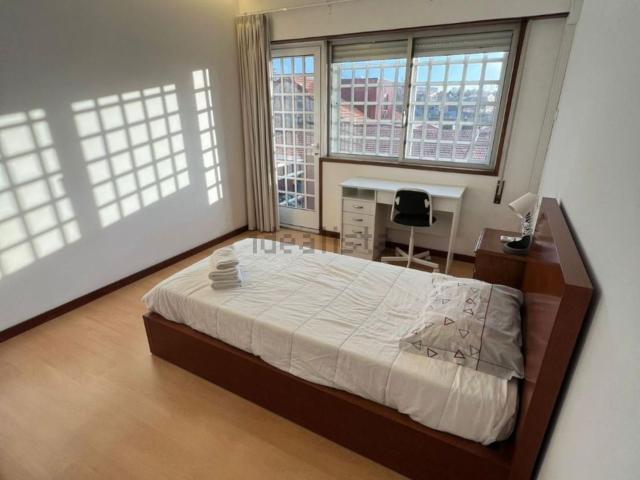 Quarto, Paranhos