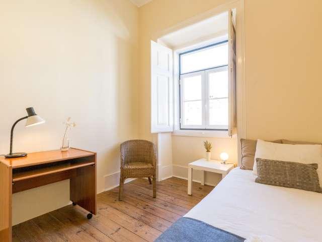 Quarto partilhado, 6 quartos para alugar em Cascais