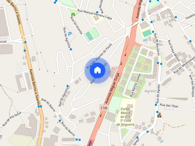 Quarto privado mobilado com casa de banho privada em Braga