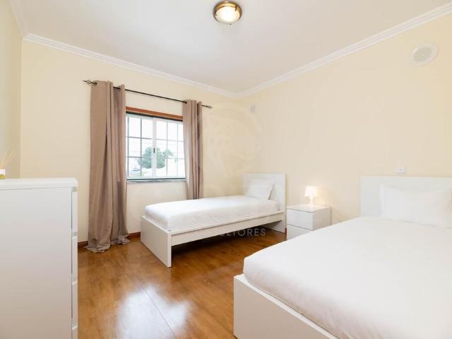 Quartos em Apartamento mobilado e equipado | Samora Correia