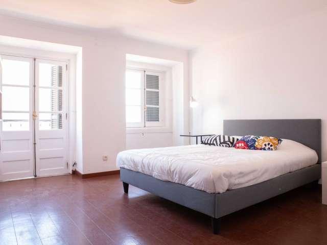Quartos para alugar em apartamento de 2 quartos em Santo António