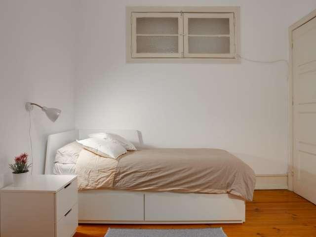 Quartos para alugar em apartamento de 4 quartos em Lisboa