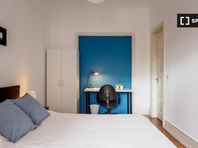 Quartos para alugar em apartamento de 4 quartos em Lisboa