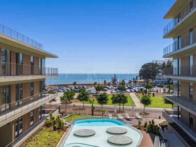 Quarteira – Apartamento penthouse com 3 quartos, vista mar e rooftop