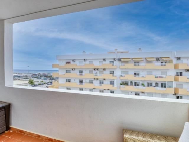 QUARTEIRA Apartamento T2 com VISTA MAR