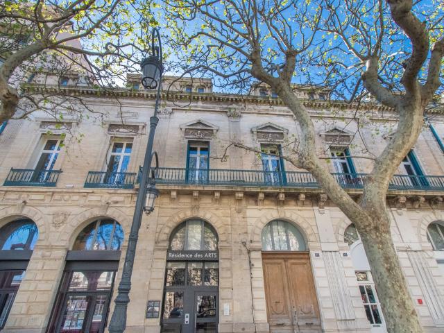 Quartier Théâtre Molière à Sète, plateau à rénover 92m² Sète