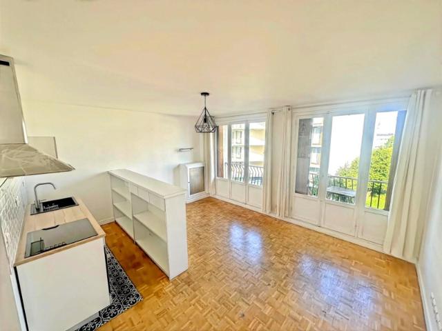 Quartier Vache Noire 3 pièces de 55m² avec balcon