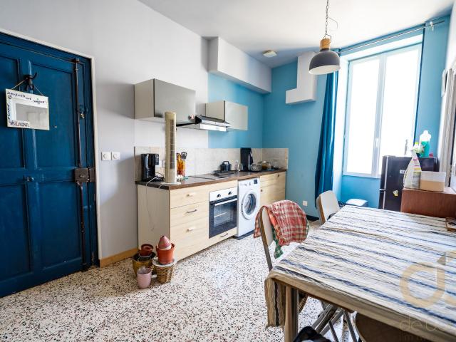 Quartier bas de Croix de Fer: Appartement T2 de 39m2 au 1er étage plein sud