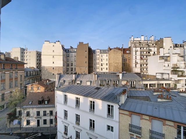 QUARTIER BELLEVILLE METRO JOURDAIN STUDIO 18,64m2 AU SOL
