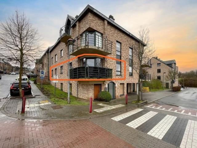 Quartier Bruyères: Appt +/ 90 m², 3 ch, terr park cave