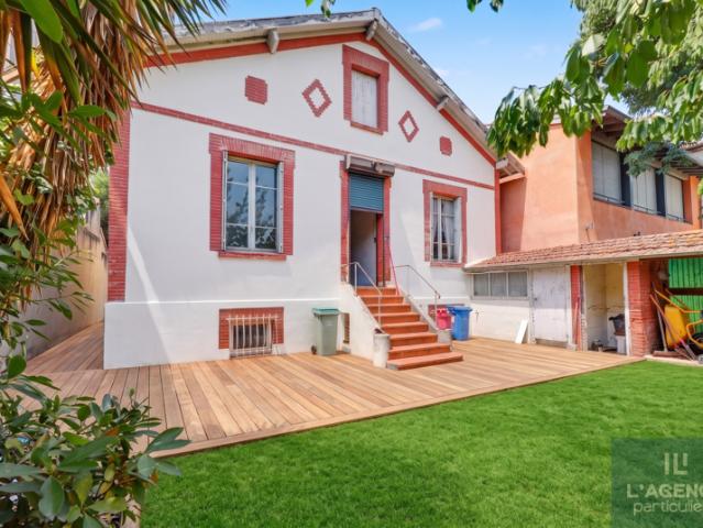 Quartier Busca, Maison de charme T6 de 128 m2 au sol 95 m2