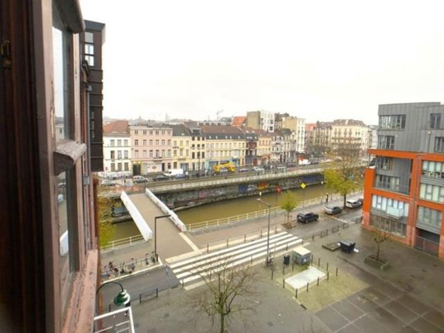 Quartier Canal/Dansaert Duplex 2 ch avec vue sur le Canal