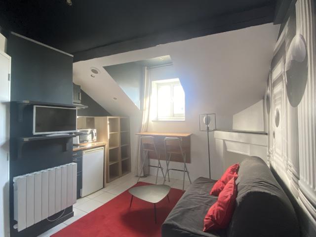 QUARTIER DECRÉ STUDIO MEUBLÉ