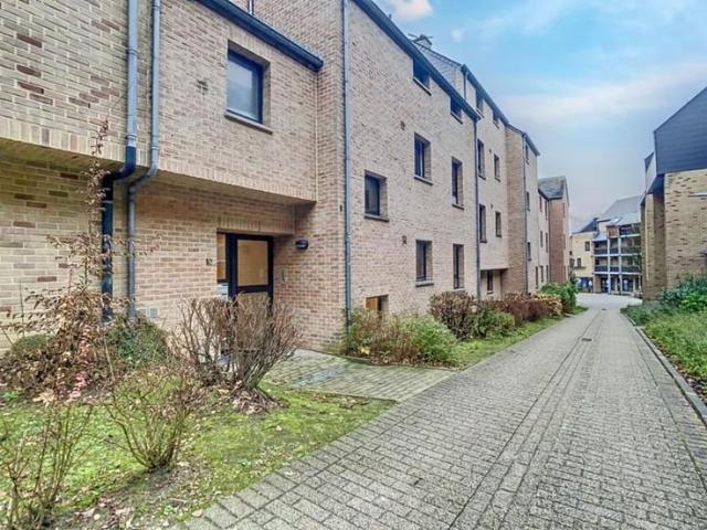 Quartier des Bruyères: bel appart rdc avec jardin privatif!