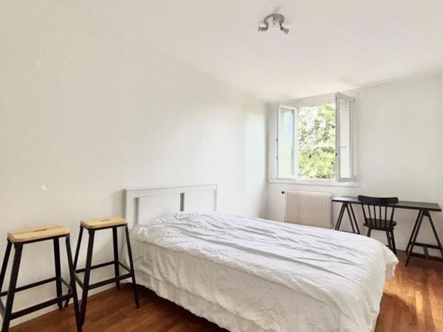 QUARTIER GRATTE CIEL – T2 DE 42 m² – DERNIER ÉTAGE